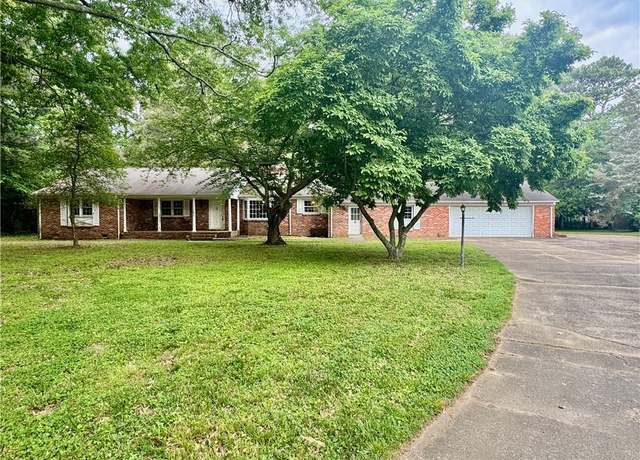 Property at 4209 Eggleston Ct, Virginia Beach, VA 23455, 6 beds, 3 baths