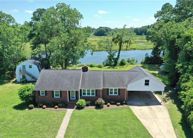 Property at 825 Normandy Dr, Suffolk, VA 23434, 4 beds, 2 baths