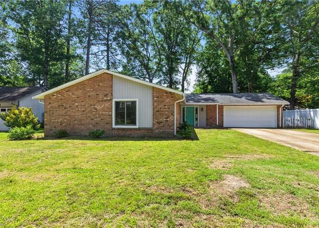 Property at 706 Pelham Dr, Newport News, VA 23608, 4 beds, 2.5 baths