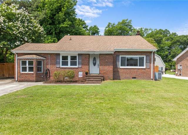 Property at 1320 Boxwood Dr, Chesapeake, VA 23323, 3 beds, 2.5 baths