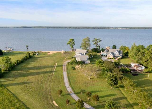 Property at 268 Blue Heron Blvd, Hertford, NC 27944, 3 beds, 3 baths