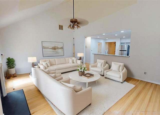 Property at 302 Lasalle Ave, Hampton, VA 23661, 5 beds, 3 baths