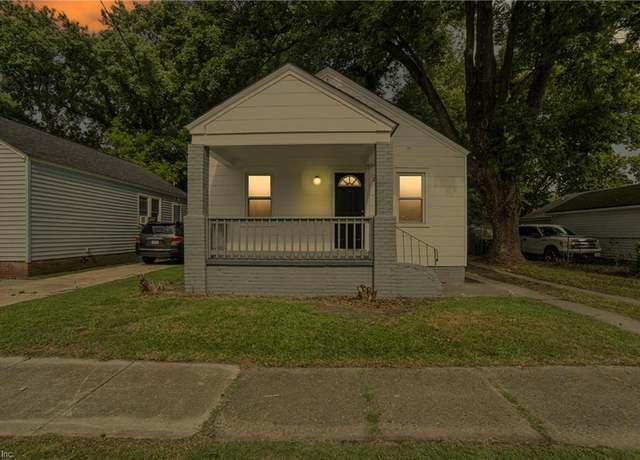 Property at 2949 Verdun Ave, Norfolk, VA 23509, 3 beds, 2 baths