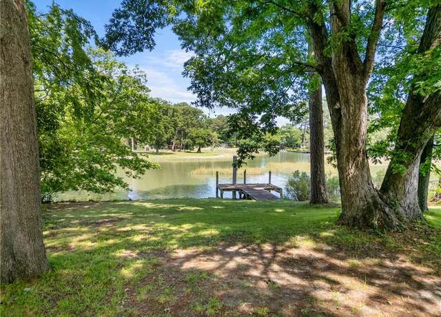 Property at 6052 Newport Cres, Norfolk, VA 23505, 4 beds, 3 baths