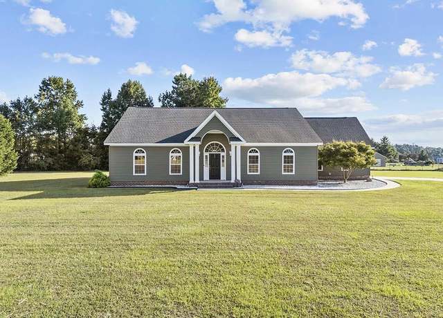 Property at 102 Sky Vista Rd, Maple, NC 27956, 5 beds, 3 baths