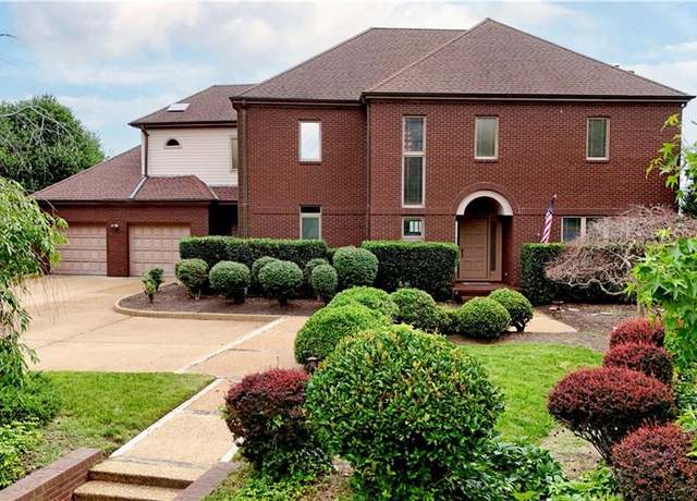 Property at 8 Blunt Ct, Newport News, VA 23606, 4 beds, 3.5 baths