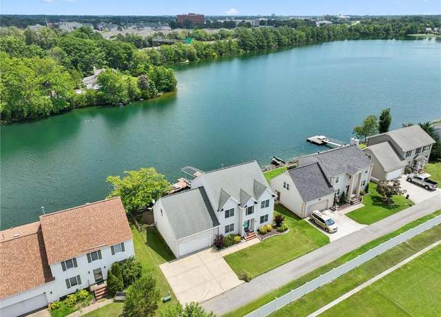 Property at 31 Reflection Ln, Hampton, VA 23666, 4 beds, 2.5 baths