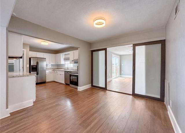 Property at 1813 Garfield Dr, Norfolk, VA 23503, 4 beds, 2 baths