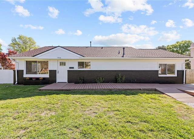 Property at 904 Aragona Blvd, Virginia Beach, VA 23455, 4 beds, 2.5 baths