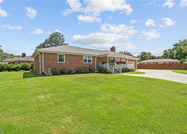 Property at 528 Giles Dr, Chesapeake, VA 23322, 3 beds, 2 baths