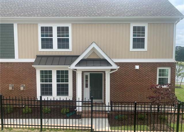Property at 1007 Robinson Rd Unit 4D, Suffolk, VA 23434, 3 beds, 2.5 baths