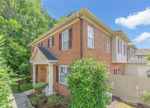 Property at 515 Hadleybrook Dr, Chesapeake, VA 23320, 2 beds, 2.5 baths