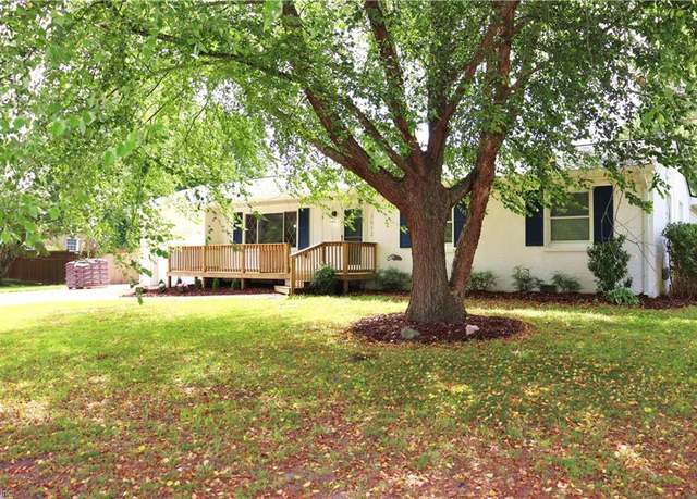 Property at 3512 Marlyn Rd, Portsmouth, VA 23703, 4 beds, 2 baths