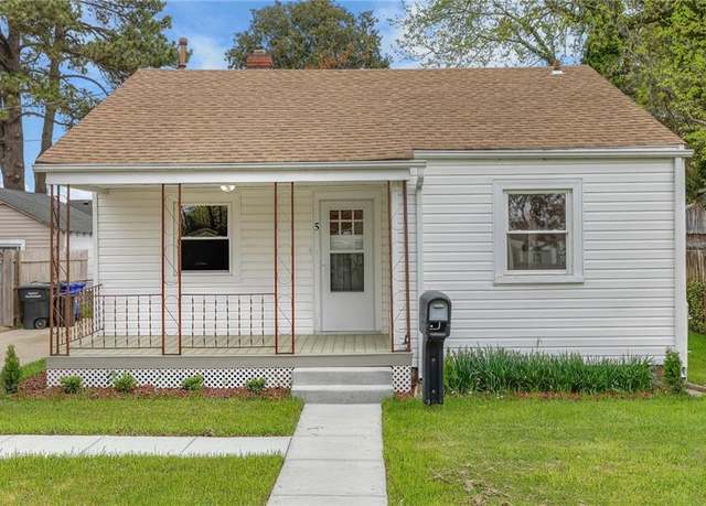 Property at 5 Rodgers Pl, Portsmouth, VA 23702, 3 beds, 1 bath