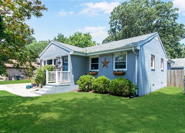 Property at 23 Fox Grove Dr, Hampton, VA 23664, 4 beds, 2 baths