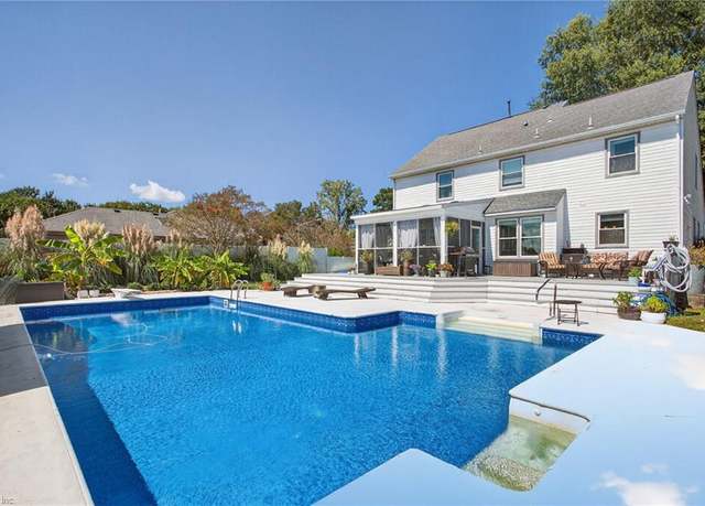 Property at 1105 Canavos Ct, Virginia Beach, VA 23456, 4 beds, 2.5 baths