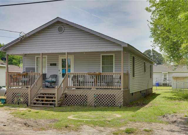 Property at 413 Hunter St, Suffolk, VA 23434, 3 beds, 1.5 baths
