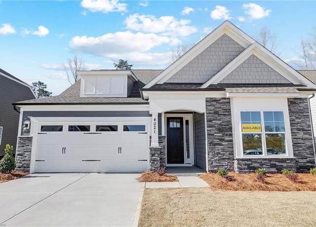 Property at 102 Waggle Dr, Suffolk, VA 23434, 4 beds, 3 baths