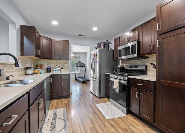 Property at 4041 Hargrove Lndg, Suffolk, VA 23435, 4 beds, 2.5 baths