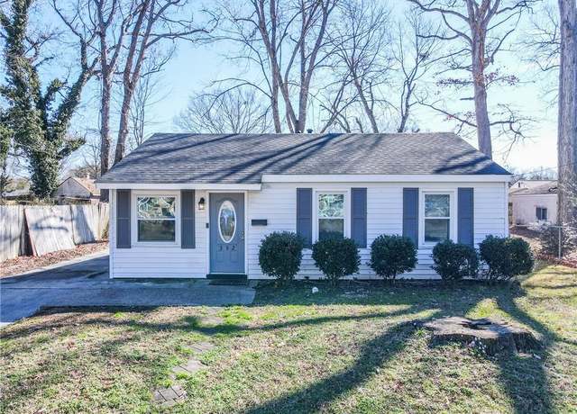 Property at 332 Shawen Dr, Hampton, VA 23669, 3 beds, 1 bath