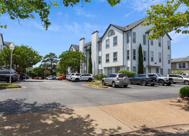 Property at 3200 Jade Ct #301, Virginia Beach, VA 23451, 2 beds, 2 baths