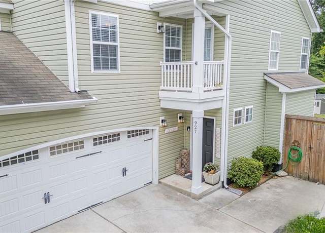 Property at 927 12th St, Virginia Beach, VA 23451, 3 beds, 2.5 baths