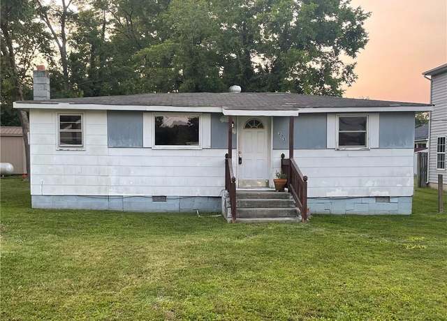 Property at 203 Windsor Ave, Smithfield, VA 23430, 2 beds, 1 bath