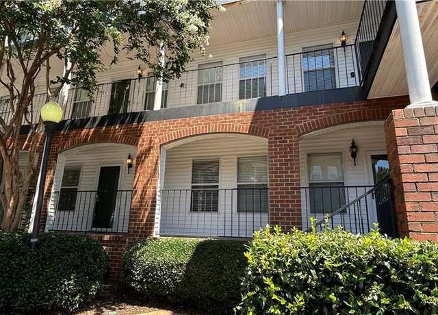 Property at 201 Westover Ave #104, Norfolk, VA 23507, 2 beds, 2 baths