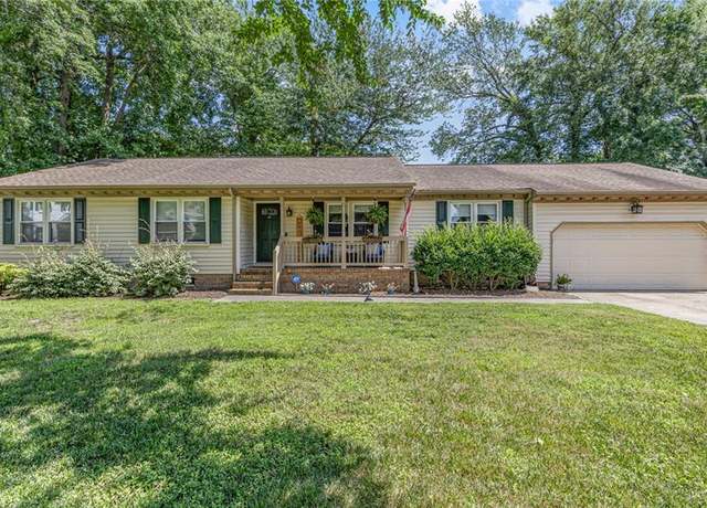 Property at 1305 Lake Point Ct, Chesapeake, VA 23320, 4 beds, 2 baths