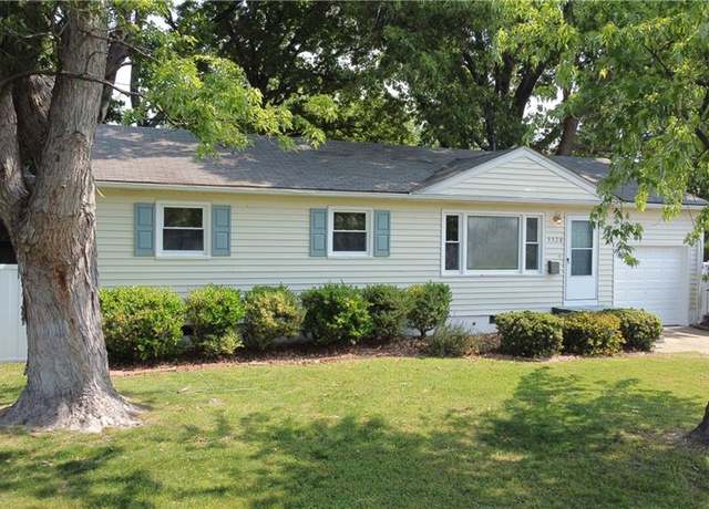 Property at 5528 Fairwood Ln, Virginia Beach, VA 23455, 3 beds, 1 bath