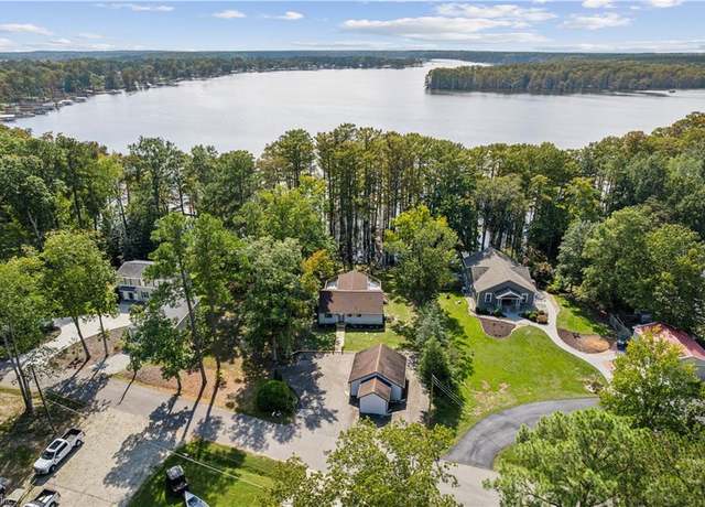 Property at 7657 Cypress Dr, Lanexa, VA 23089, 3 beds, 2 baths