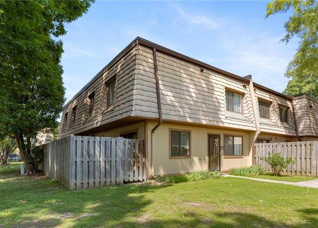 Property at 1532 Monterry Pl, Newport News, VA 23608, 3 beds, 2.5 baths