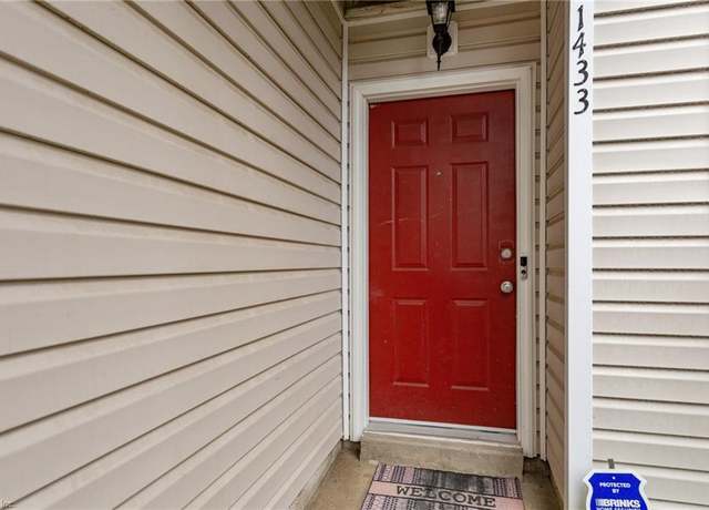 Property at 1433 Deerpond Ln, Virginia Beach, VA 23464, 2 beds, 1 bath