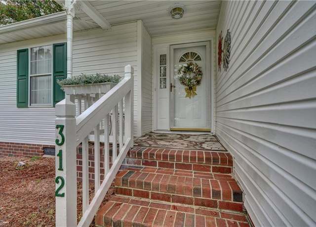 Property at 312 Burnetts Way, Suffolk, VA 23434, 3 beds, 2 baths