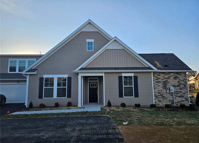 Property at 214 St Pauls Ave Unit 31-1, Smithfield, VA 23430, 3 beds, 3 baths
