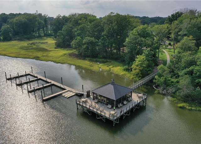 Property at 106 Retreat Dr #106, Suffolk, VA 23435, 3 beds, 2.5 baths
