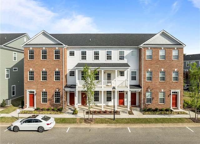 Property at 812 Riverfall Ave, Hampton, VA 23666, 2 beds, 2.5 baths
