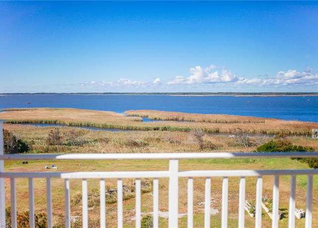 Property at 3738 Sandpiper Rd Unit 432B, Virginia Beach, VA 23456, 4 beds, 3 baths