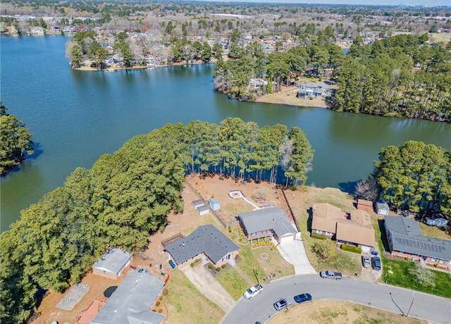 Property at 1214 Lakeview Dr, Portsmouth, VA 23701, 4 beds, 3 baths