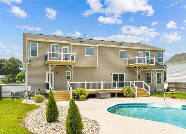 Property at 813 Dawson Cir, Chesapeake, VA 23322, 5 beds, 3.5 baths