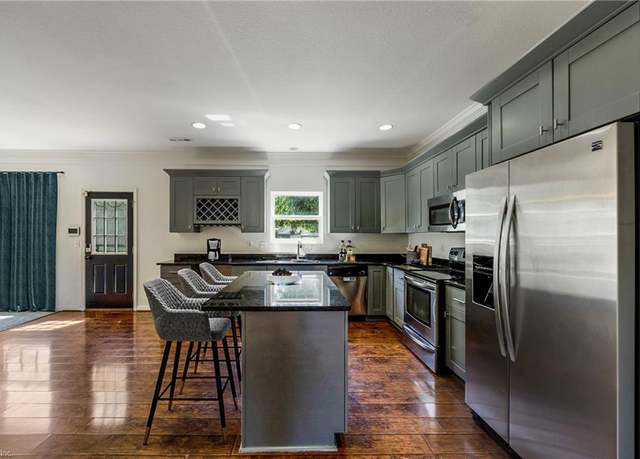 Property at 8448 Old Ocean View Rd, Norfolk, VA 23518, 5 beds, 2.5 baths