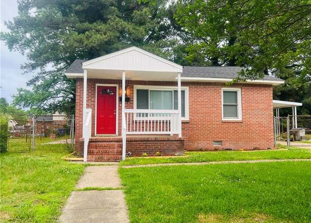 Property at 369 Carver Cir, Portsmouth, VA 23701, 3 beds, 2 baths