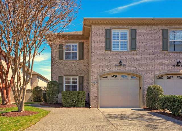 Property at 1102 Embassy Ct #30, Virginia Beach, VA 23454, 3 beds, 2.5 baths