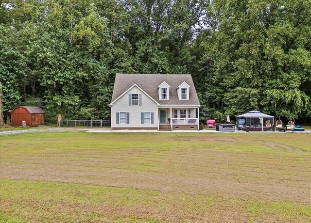 Property at 206 Beech Ct, Smithfield, VA 23430, 3 beds, 2.5 baths