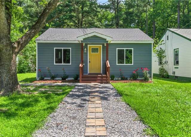 Property at 113 Duffy St, Franklin, VA 23851, 4 beds, 3 baths