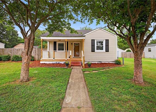 Property at 13 Chippewa Trl, Portsmouth, VA 23701, 2 beds, 1 bath
