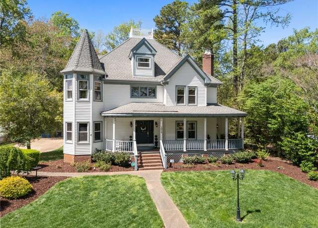 Property at 1013 Downshire Chase, Virginia Beach, VA 23452, 5 beds, 4.5 baths