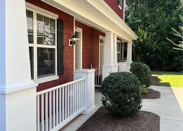 Property at 2516 Leytonstone Dr, Chesapeake, VA 23321, 3 beds, 2.5 baths
