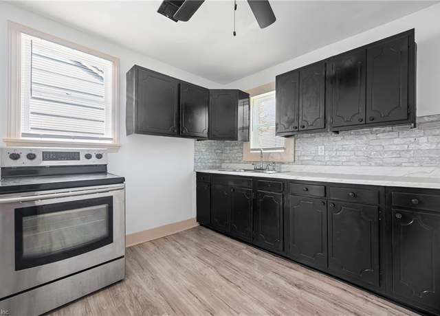 Property at 30 Fulton St, Hampton, VA 23663, 2 beds, 1 bath