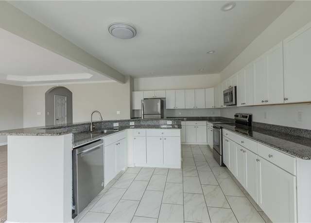 Property at 2300 Hanson Ave, Norfolk, VA 23504, 4 beds, 2.5 baths